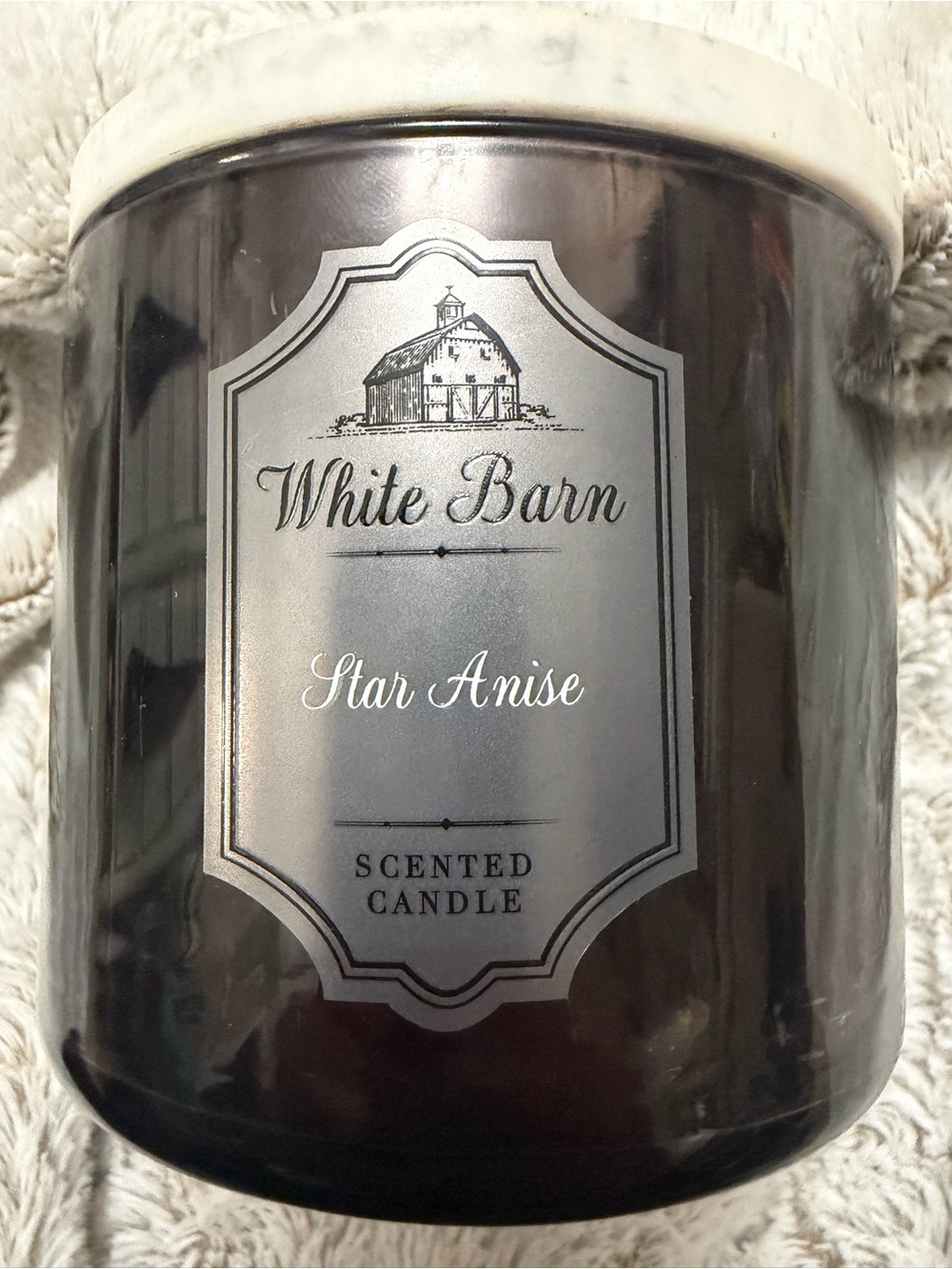Holiday Limited Edition White Barn Black Glass Star Anise Scented Candle - Picture 1 of 3